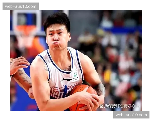 新疆赵睿伤愈复出贡献稳定 球队后场组织得以改善